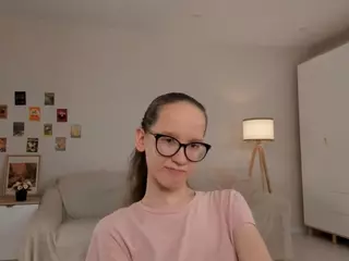LynetteBails's Live Sex Cam Show