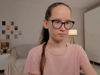 LynetteBails's Live Sex Cam Show