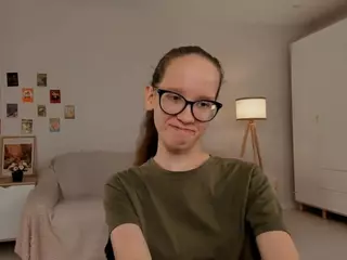 LynetteBails's Live Sex Cam Show