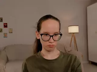 LynetteBails's Live Sex Cam Show