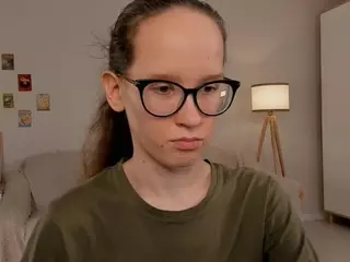 LynetteBails's Live Sex Cam Show