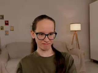 LynetteBails's Live Sex Cam Show