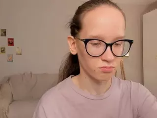 LynetteBails's Live Sex Cam Show