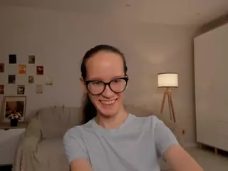 LynetteBails's Live Sex Cam Show