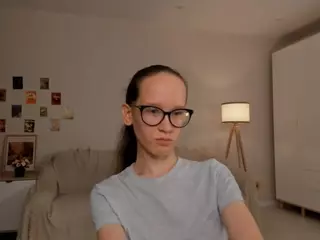 LynetteBails's Live Sex Cam Show