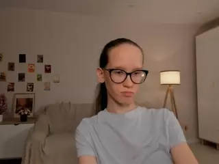 LynetteBails's Live Sex Cam Show