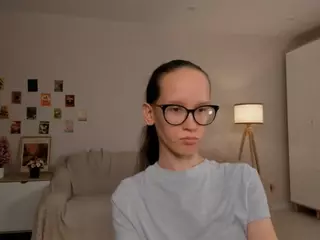 LynetteBails's Live Sex Cam Show
