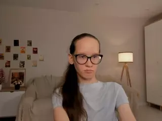 LynetteBails's Live Sex Cam Show