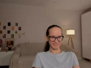 LynetteBails's Live Sex Cam Show