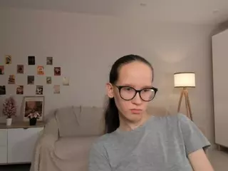 LynetteBails's Live Sex Cam Show