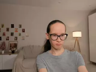 LynetteBails's Live Sex Cam Show