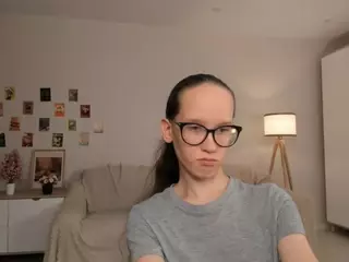 LynetteBails's Live Sex Cam Show