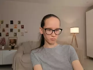 LynetteBails's Live Sex Cam Show