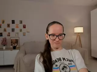 LynetteBails's Live Sex Cam Show