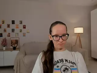 LynetteBails's Live Sex Cam Show