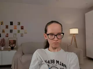 LynetteBails's Live Sex Cam Show