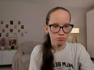 LynetteBails's Live Sex Cam Show