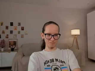 LynetteBails's Live Sex Cam Show
