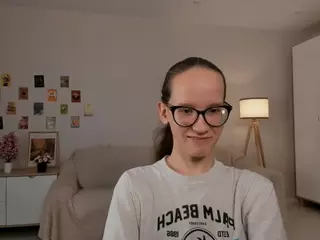 LynetteBails's Live Sex Cam Show