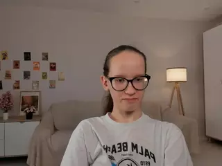 LynetteBails's Live Sex Cam Show