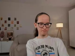 LynetteBails's Live Sex Cam Show