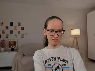 LynetteBails's Live Sex Cam Show