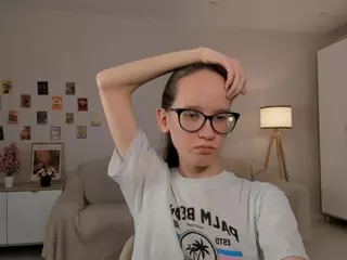 LynetteBails's Live Sex Cam Show