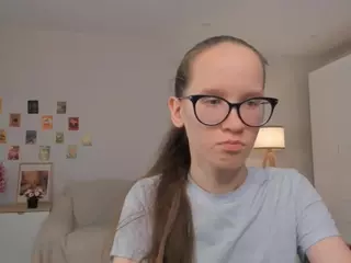 LynetteBails's Live Sex Cam Show