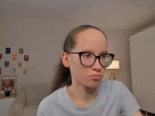 LynetteBails's Live Sex Cam Show