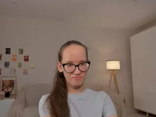 LynetteBails's Live Sex Cam Show