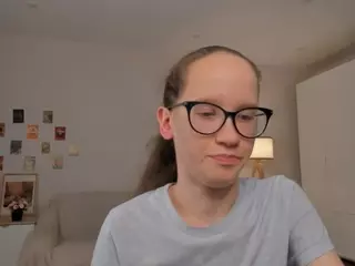 LynetteBails's Live Sex Cam Show