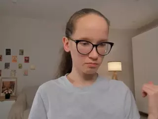 LynetteBails's Live Sex Cam Show