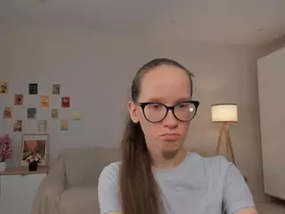 LynetteBails's Live Sex Cam Show