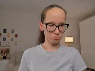 LynetteBails's Live Sex Cam Show