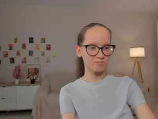 LynetteBails's Live Sex Cam Show