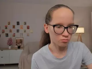 LynetteBails's Live Sex Cam Show
