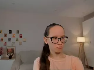 LynetteBails's Live Sex Cam Show