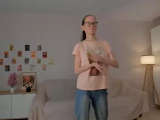LynetteBails's Live Sex Cam Show