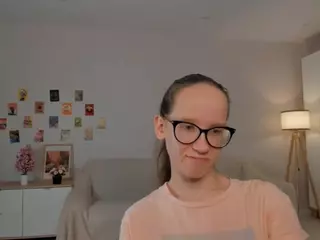 LynetteBails's Live Sex Cam Show