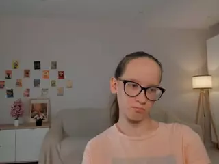 LynetteBails's Live Sex Cam Show
