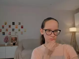 LynetteBails's Live Sex Cam Show