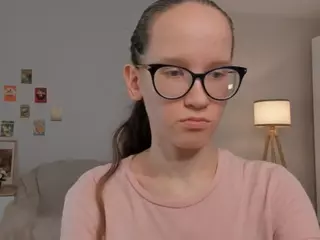 LynetteBails's Live Sex Cam Show