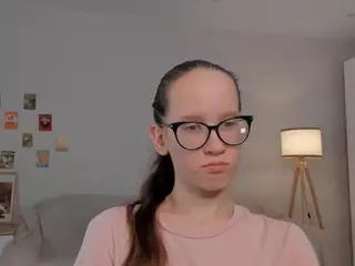 LynetteBails's Live Sex Cam Show