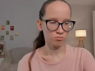 LynetteBails's Live Sex Cam Show