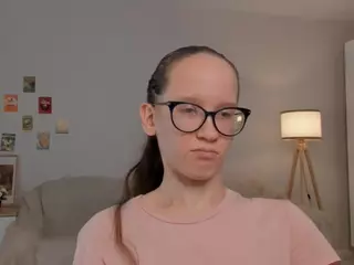 LynetteBails's Live Sex Cam Show