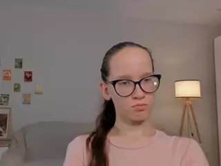 LynetteBails's Live Sex Cam Show