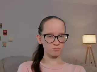 LynetteBails's Live Sex Cam Show