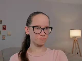 LynetteBails's Live Sex Cam Show