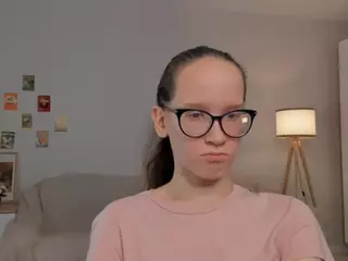 LynetteBails's Live Sex Cam Show