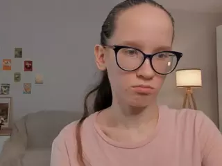 LynetteBails's Live Sex Cam Show
